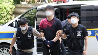 물엿 뿌리고 래커칠…전국 각지서 10차례 보복대행 벌인 일당