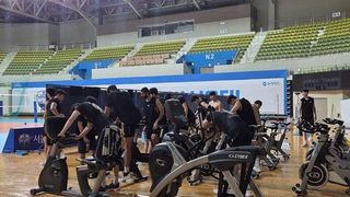 '거침없이 우승까지' 박철우호 우리카드의 새로운 도전
