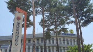 문체부 최휘영 장관, 고교야구대회 현장 찾아 온열질환 대비 안전 점검