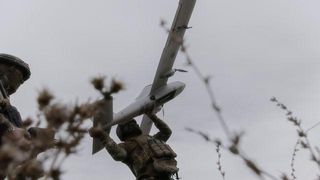 "러, '우크라 드론전' 스타링크 무력화 시스템 대량 생산"