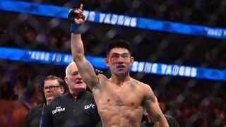 “마카체프도 KO로 질 수 있다”…전 UFC 파이터의 충격 전망, 송야동이 해법 제시했다